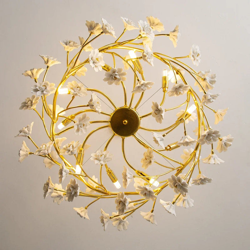 ✨ Modern And Luxurious Crystal Pendant Light With Flowers