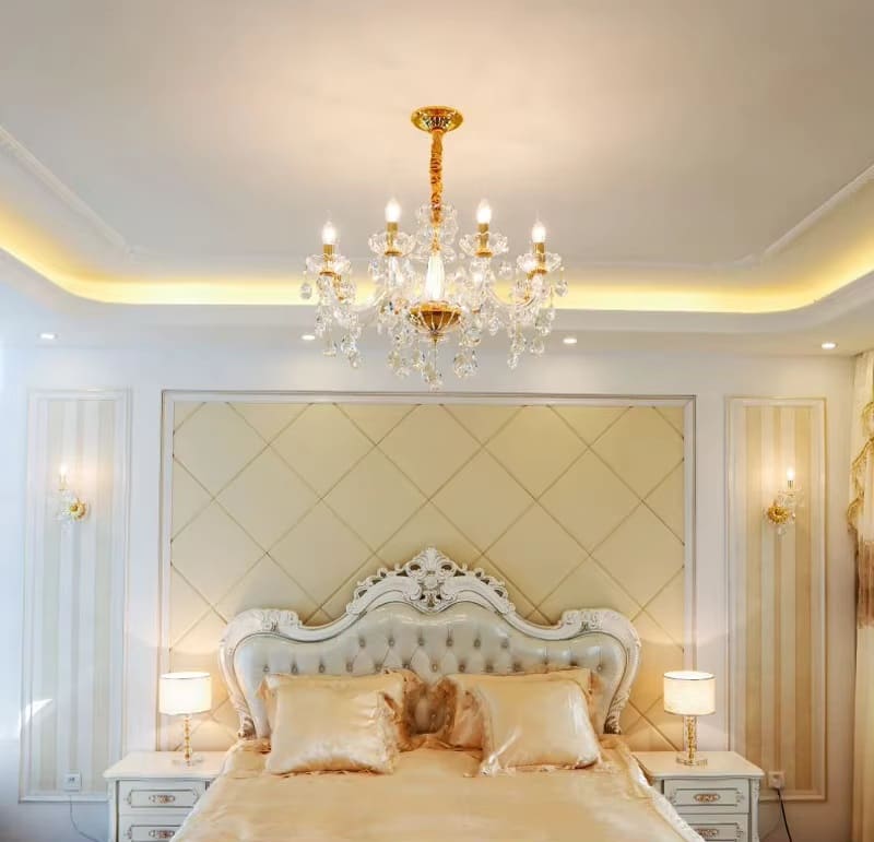 Classic Gold Crystal Chandelier – Timeless Elegance
